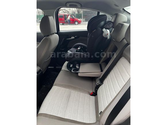 Sahibinden Fiat Egea 1.6 E-Torq Lounge 2016 Model  121.000 km Mor