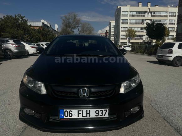 Sahibinden Honda Civic 1.6i VTEC Black Edition 2015 Model 