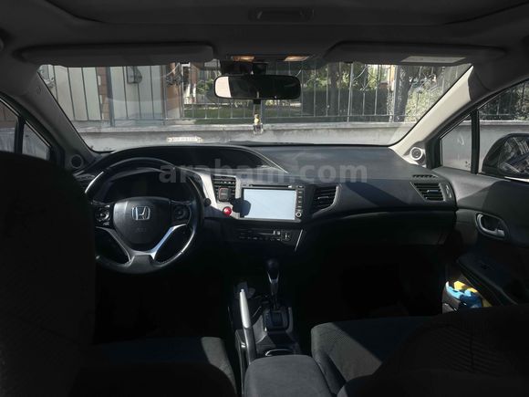 Sahibinden Honda Civic 1.6i VTEC Black Edition 2015 Model 