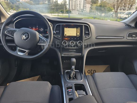 Sahibinden Renault Megane 1.3 TCe Touch 2025 Model