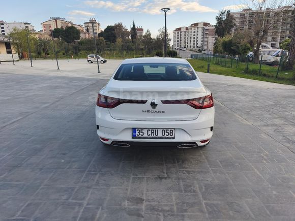 Sahibinden Renault Megane 1.3 TCe Touch 2025 Model