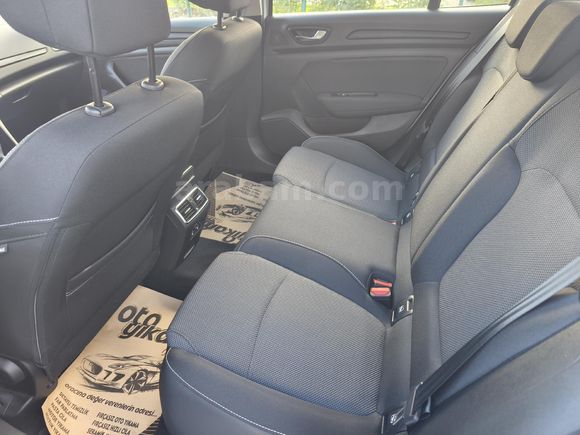 Sahibinden Renault Megane 1.3 TCe Touch 2025 Model