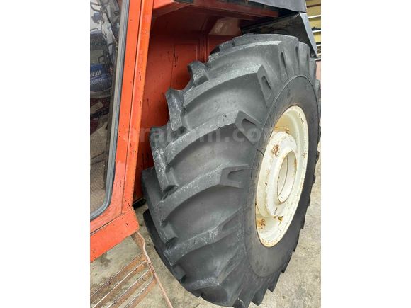 8280 Tümosan 2000 model motor sıfır revizyonlu lastikleri güzel