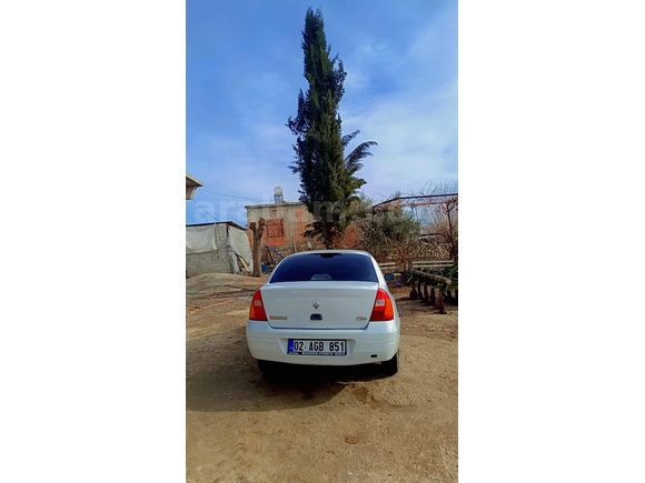 Sahibinden Renault Clio 1.4 2000 Model