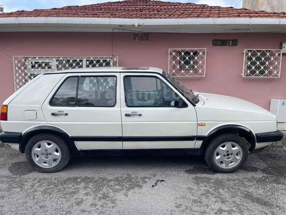 Çekme belgeli Volkswagen Golf 1.3 1988 Model 