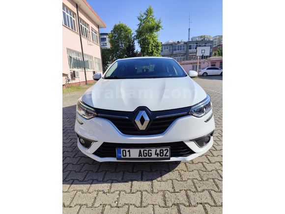 Sahibinden Renault Megane 1.5 Blue DCI Touch 2020 Model  58.000 km Beyaz