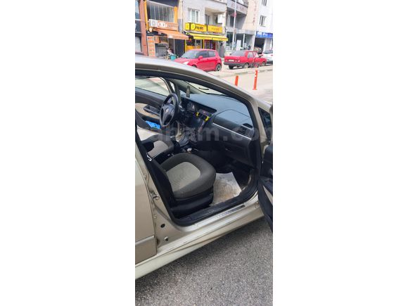 205 BİN KM’DE BAKIMLI LİNEA | DEĞİŞENSİZ | TEK PARÇA BOYALI | EKSTRALI