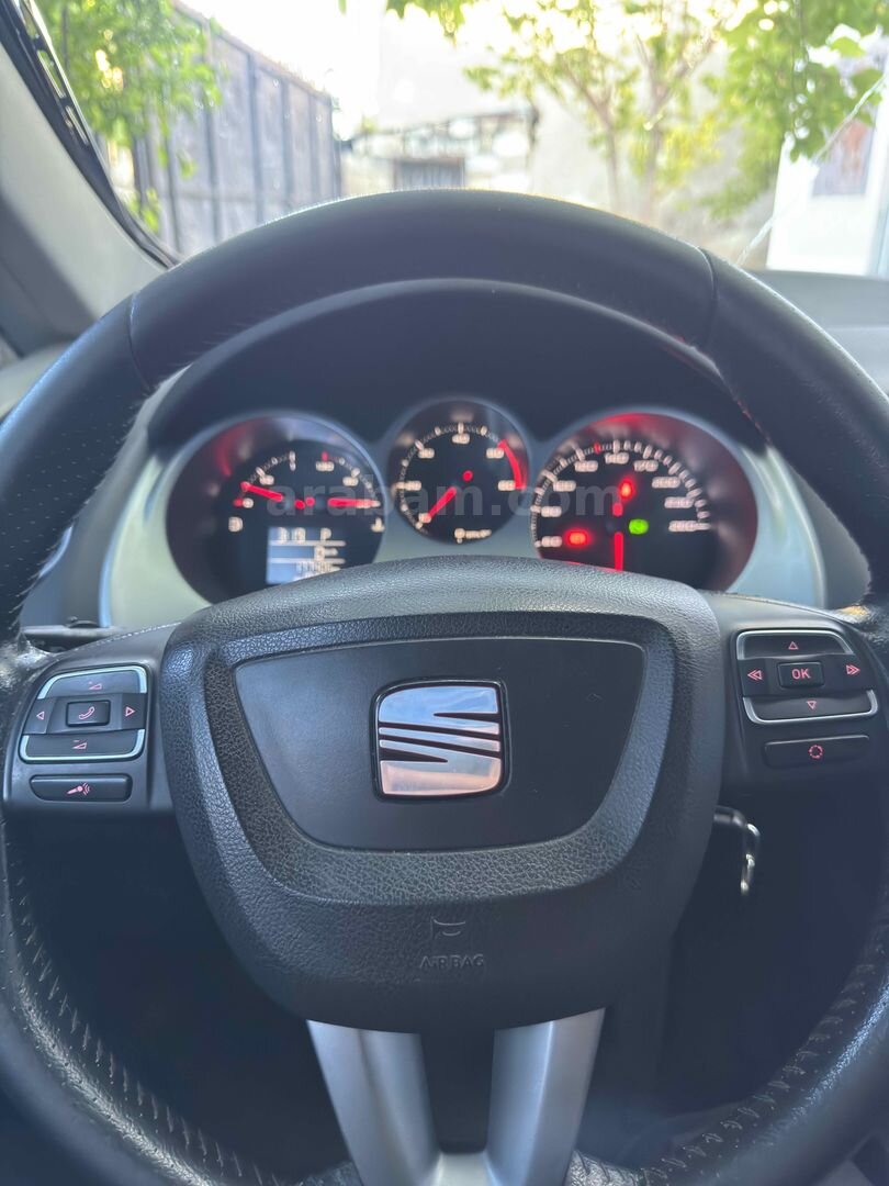 Sahibinden Seat Altea 1.6 TDI Style XL 2013 Model Van 179.000 km Beyaz 5