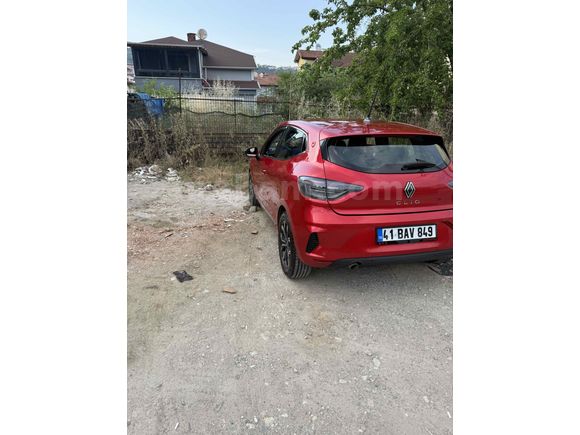 Sahibinden Renault Clio 1.0 TCe Evolution 2023 Model  73.000 km Kırmızı