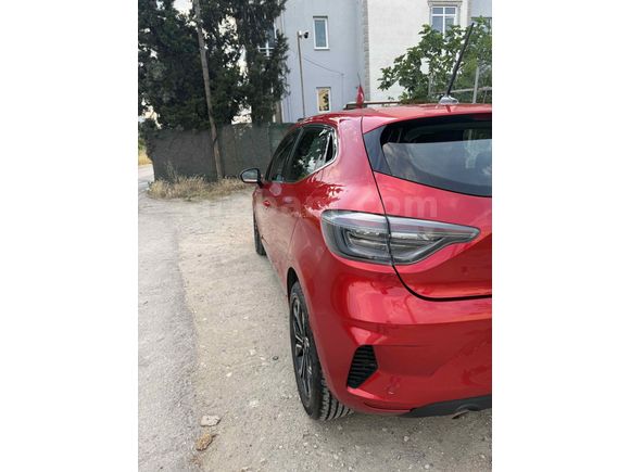 Sahibinden Renault Clio 1.0 TCe Evolution 2023 Model  73.000 km Kırmızı