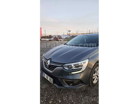 Sahibinden Renault Megane 1.3 TCe Joy 2020 Model 