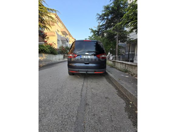 Sahibinden Ford Galaxy 2.0 TDCI Ghia 2007 Model