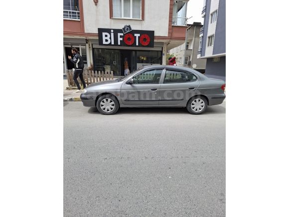 Sahibinden Megane 1.4  2002 Model  145bin km abs kilimali