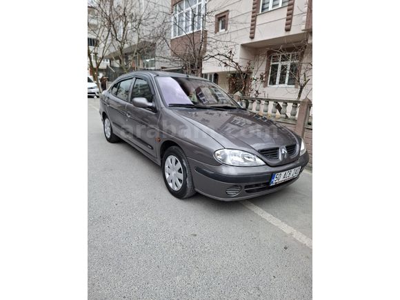 Sahibinden Megane 1.4  2002 Model  145bin km abs kilimali