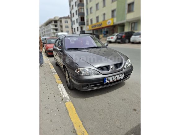 Sahibinden Megane 1.4  2002 Model  145bin km abs kilimali
