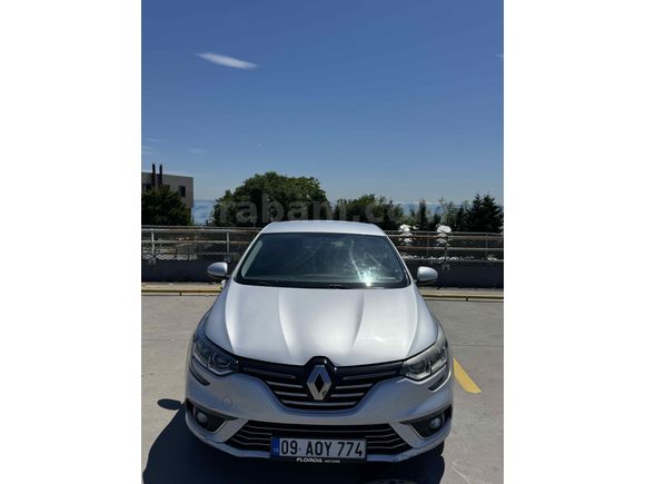 Sahibinden Renault Megane 1.5 Blue DCI Touch 2020 Model 