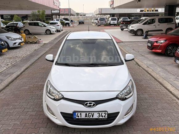 1.4CRDi HYUNDAİ İ20 SENSE 2014 SIFIR MOTOR