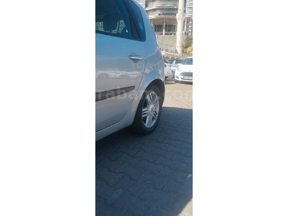 Sahibinden Renault Scenic 1.6 16Valf Privilege 2004 Model