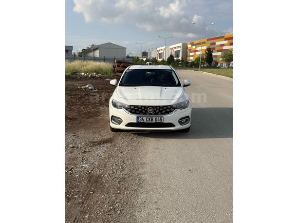 Sahibinden Fiat Egea 1.6 Multijet Lounge 2015 Model  192.000 km Beyaz