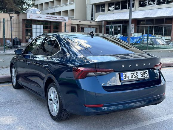 BOYASIZ Yetkili Servis Bakımlı Çiziksiz Garantili EnFull Octavia