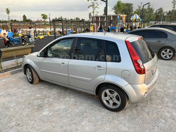 Sahibinden Ford Fiesta 1.6 Cool 2007 Model 