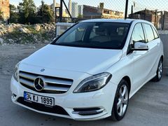 Düşük Km Yetkili Servis Bakımlı Çiziksiz İçiBej GeriGörüş
