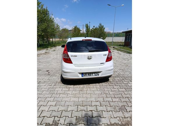 Sahibinden Hyundai i30 1.6 CRDi Mode 2011 Model