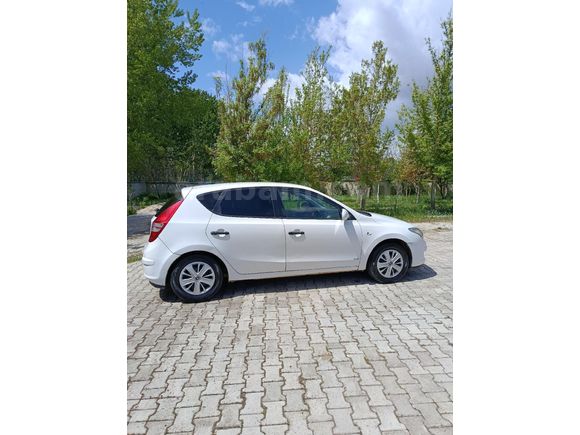 Sahibinden Hyundai i30 1.6 CRDi Mode 2011 Model