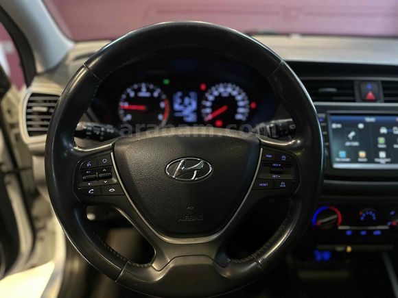 Galeriden Hyundai i20 1.4 CRDi Style 2018 Model Antalya
