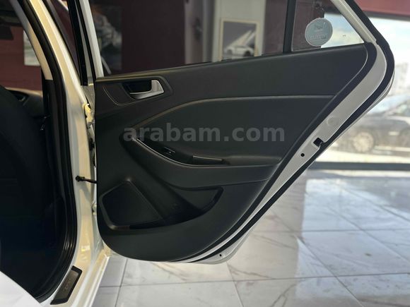 Galeriden Hyundai i20 1.4 CRDi Style 2018 Model Antalya
