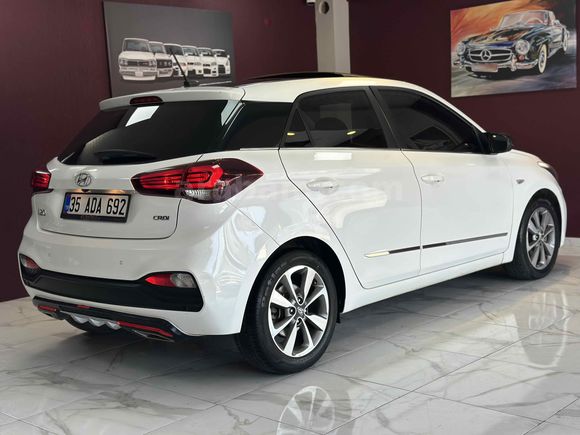 Galeriden Hyundai i20 1.4 CRDi Style 2018 Model Antalya