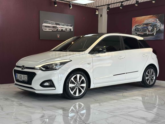 Galeriden Hyundai i20 1.4 CRDi Style 2018 Model Antalya