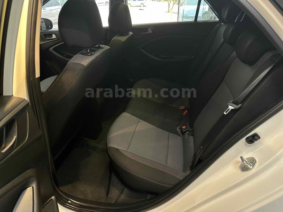 Galeriden Hyundai i20 1.4 CRDi Style 2018 Model Antalya