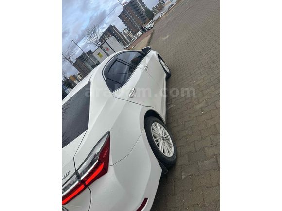Sahibinden Toyota Corolla 1.6 Active 2018 Model  280.000 km Beyaz