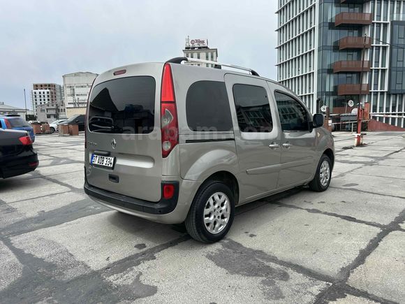 Sahibinden Renault Kangoo Multix 1.5 dCi Extreme 2012 Model  363.000 km Diğer