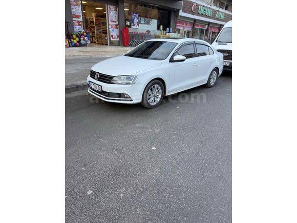 Sahibinden Volkswagen Jetta 1.4 TSi Comfortline 2014 Model Hatay 215.000 km Beyaz