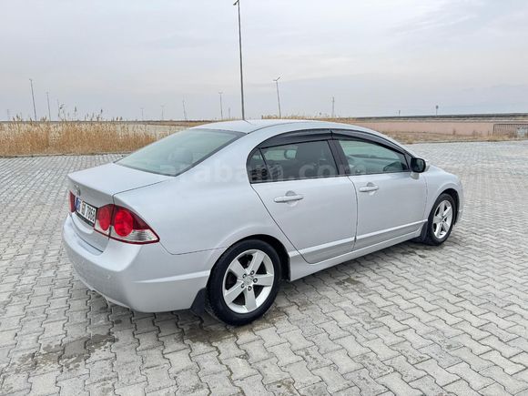 Sahibinden Honda Civic 1.6i VTEC Dream 2007 Model