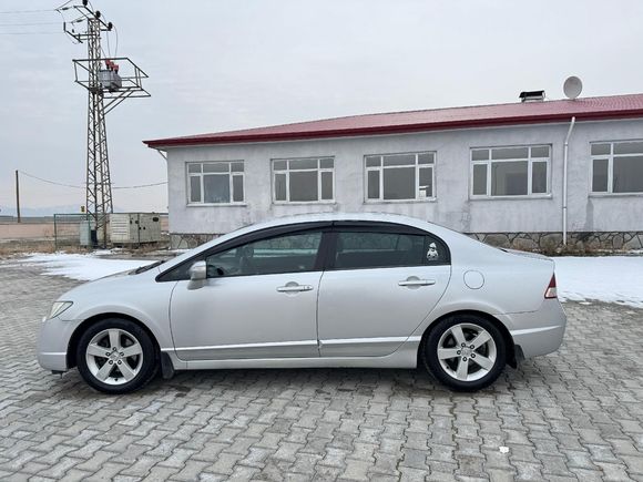 Sahibinden Honda Civic 1.6i VTEC Dream 2007 Model