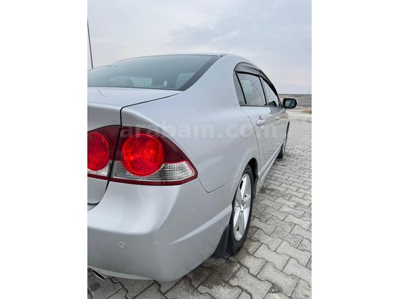 Sahibinden Honda Civic 1.6i VTEC Dream 2007 Model