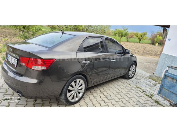 Sahibinden Kia Cerato 1.6 GSL Concept 2011 Model