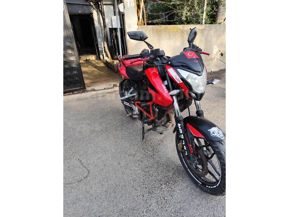 Sahibinden Bajaj Pulsar 200 NS kırmızi şeytan
