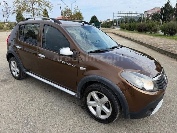 Sahibinden Dacia Sandero 1.5 dCi Stepway 2012 Model