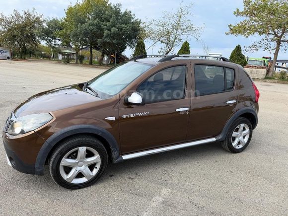 Sahibinden Dacia Sandero 1.5 dCi Stepway 2012 Model