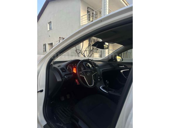 Sahibinden Opel Insignia 1.6 T Edition 2011 Model 