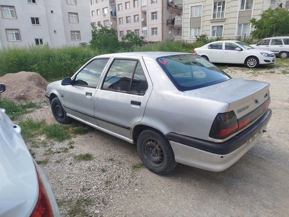 Sahibinden Renault R 19 1.6 Europa iE 2000 Model  338.000 km Gri (Gümüş)