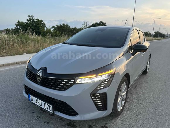 İLK SAHİBİNDEN HATASIZ BOYASIZ   TRAMERSİZ   GARAJ ARABASI  EK-GARANTİLİ SERVİS BAKIMLI 6001 KM  