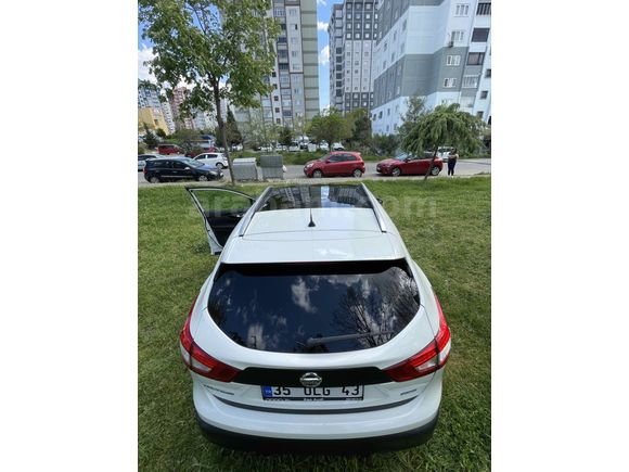 1.2 DIG-T BLACK EDİTİON  CAM TAVAN OTOMATİK