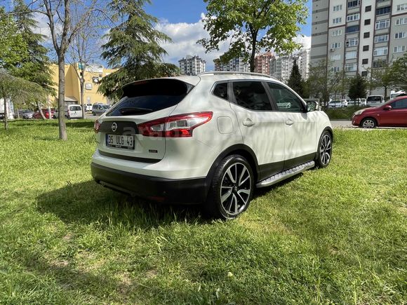 1.2 DIG-T BLACK EDİTİON  CAM TAVAN OTOMATİK