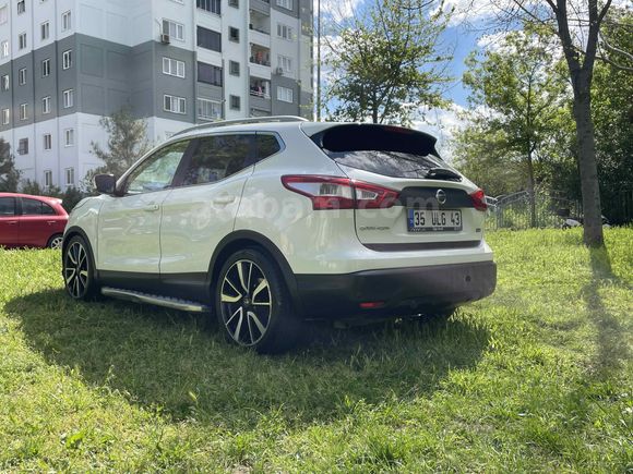 1.2 DIG-T BLACK EDİTİON  CAM TAVAN OTOMATİK