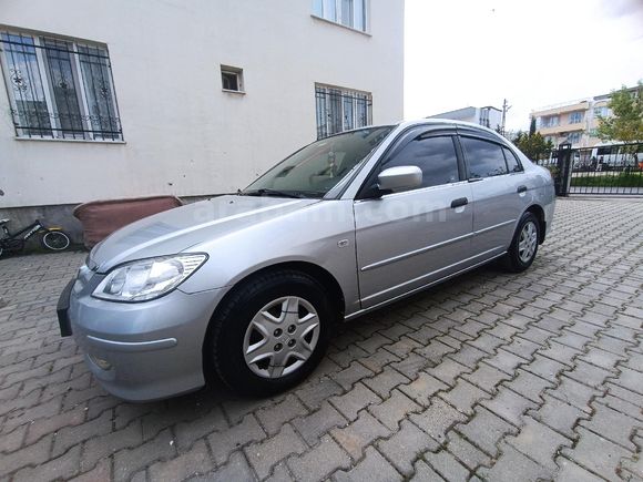 Sahibinden Honda Civic 1.6i VTEC LS 2005 Model